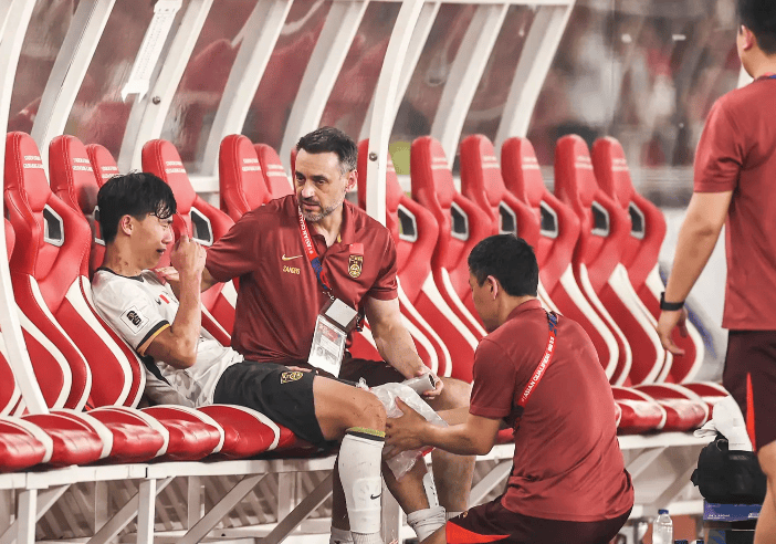 澳客娱乐-包含罗马尼亚队备战土耳其,欧预赛决赛关键战的词条