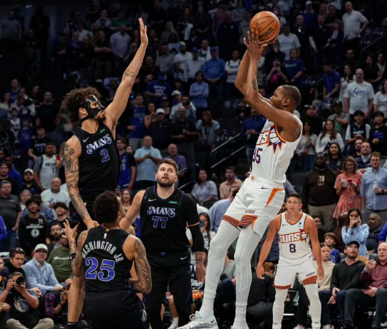 澳客官方-独行侠主场轻取小牛,大胜收官