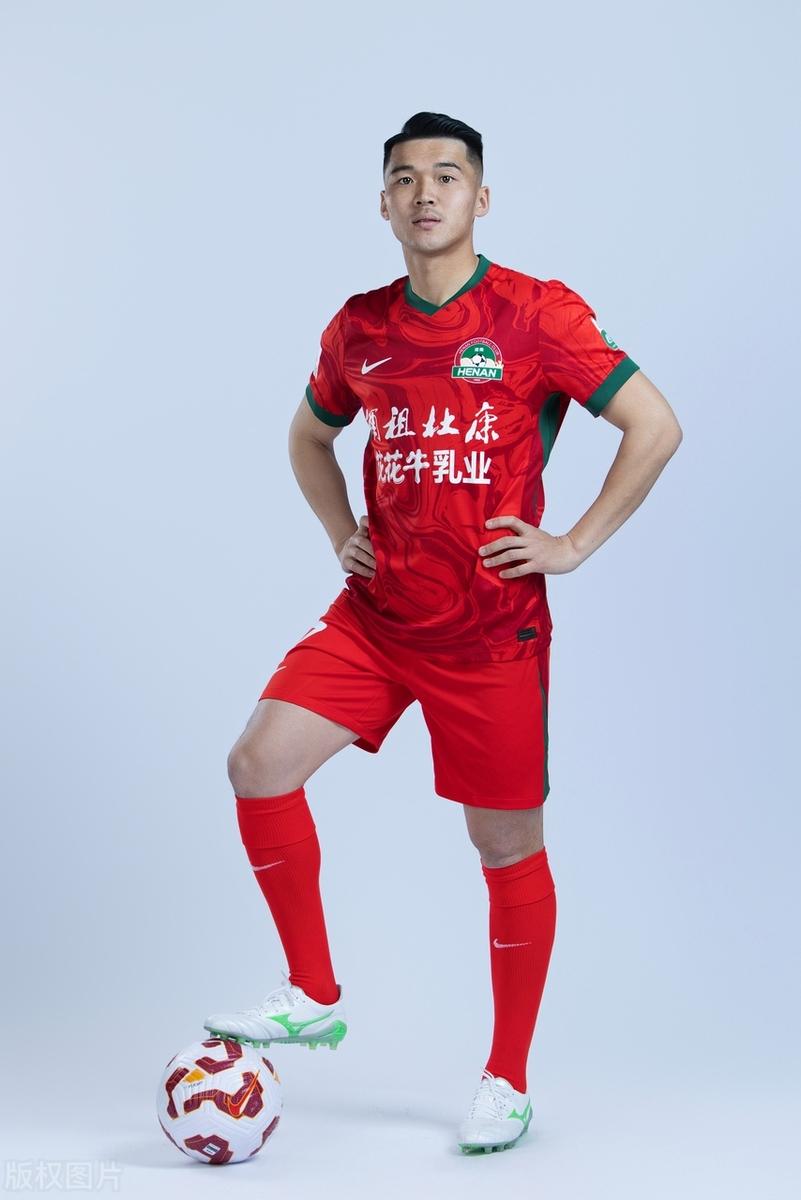 澳客官方-新星崛起!河南队年轻球员展现实力,挑战老将