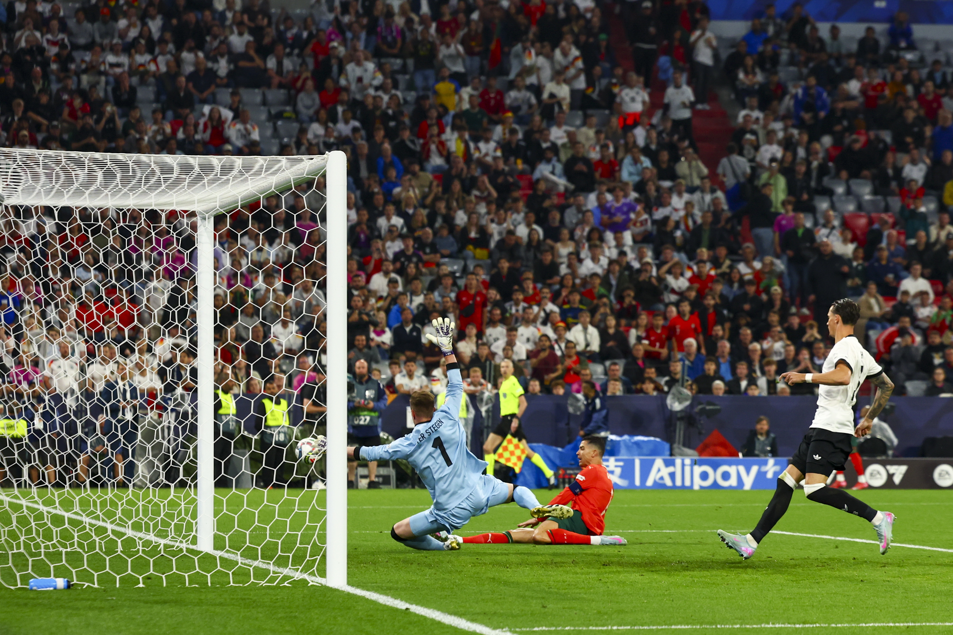 澳客亚洲官网-包含奥兰群岛逆转摩尔多瓦,晋级欧国联半决赛的词条