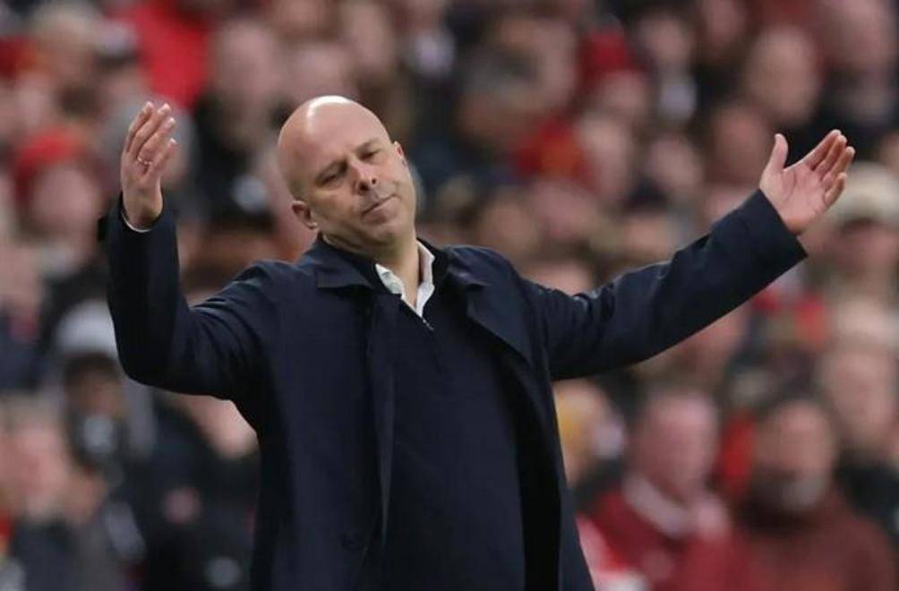 澳客馆-利物浦后卫连续失误,需重整心态才能继续前行的简单介绍