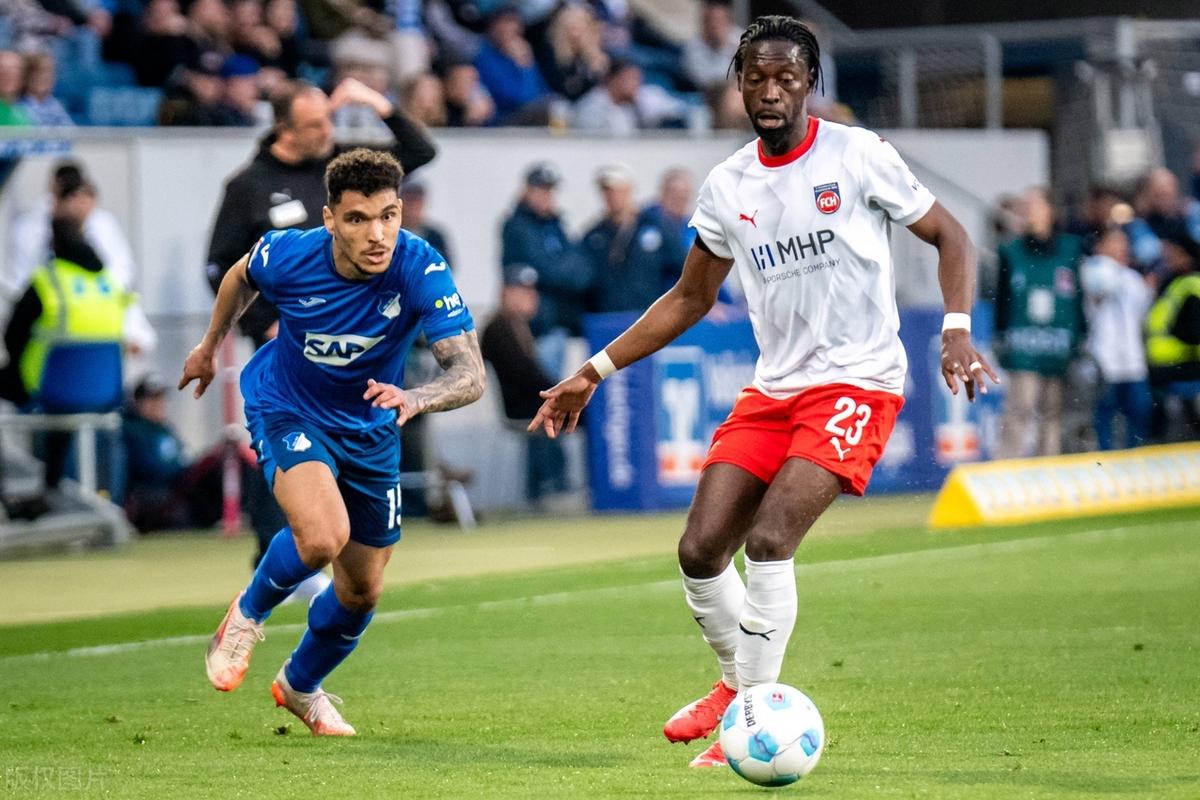 澳客app下载-效力霍芬海姆的球员状态火爆,助球队连续取得胜利的简单介绍