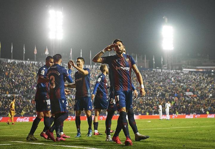 澳客官方入口-包含里尔主场惨败,近期表现不佳的词条