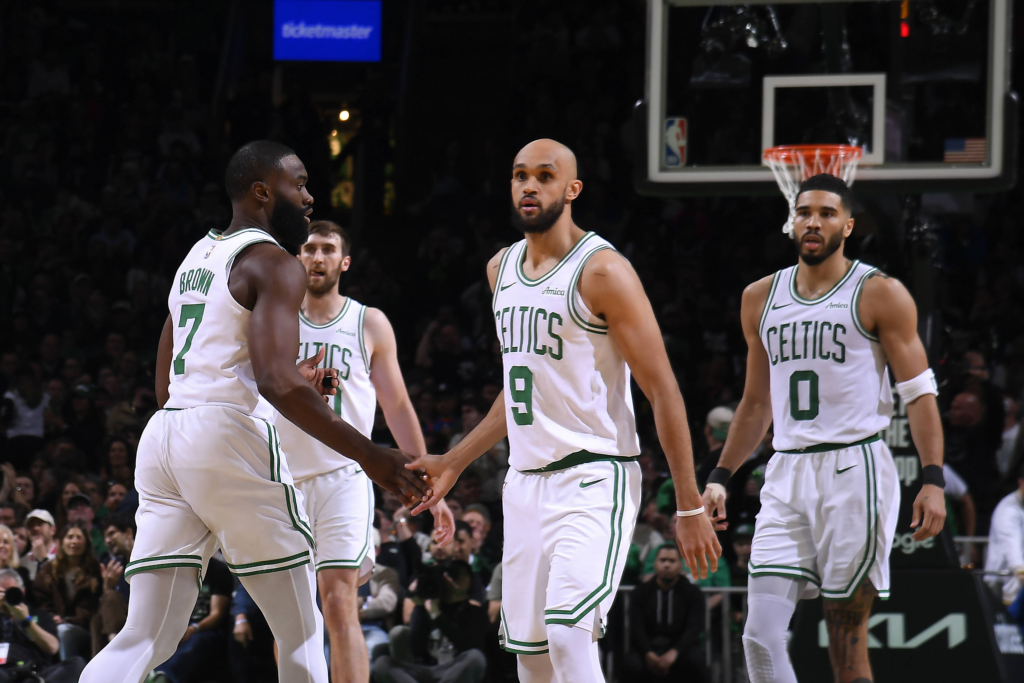 关于凯尔特人击败雷霆,塔图姆砍下全场最高分的信息