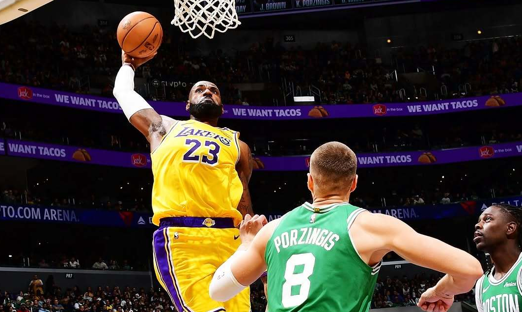 关于凯尔特人击败雷霆,塔图姆砍下全场最高分的信息